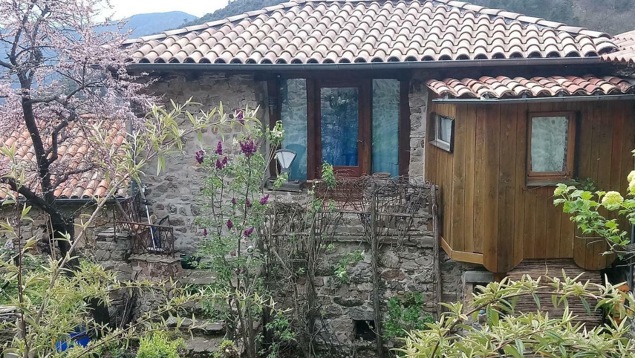 Les 4 Saisons Hotell Dompnac Exteriör bild